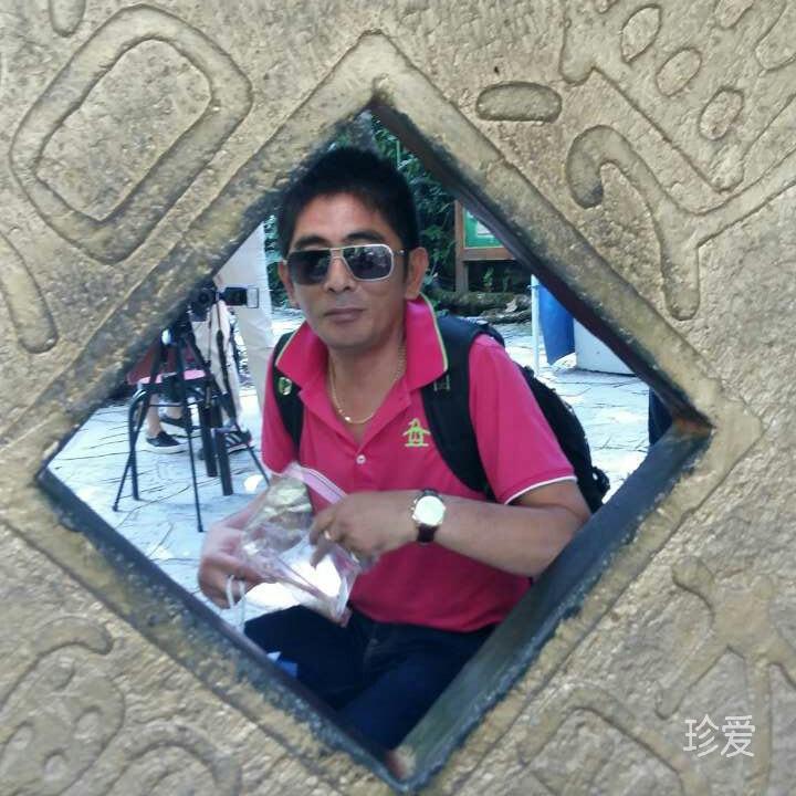 这个男人不太冷