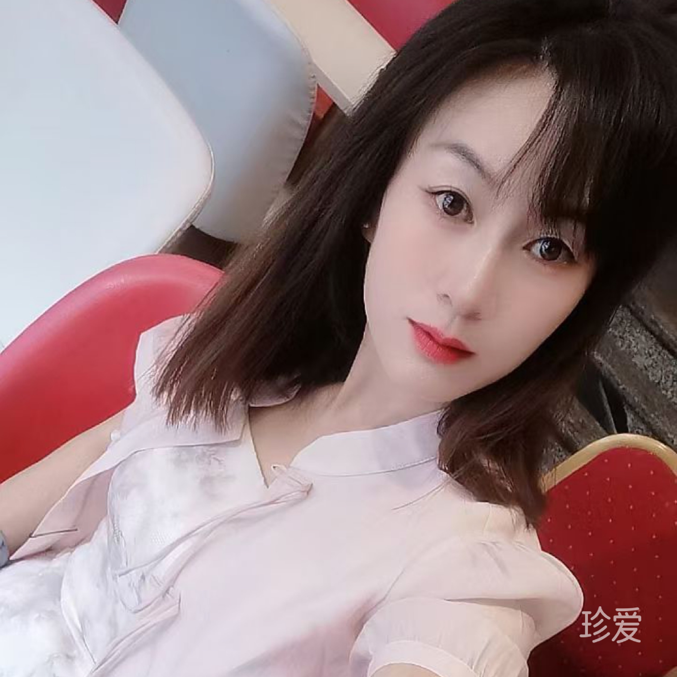 婧