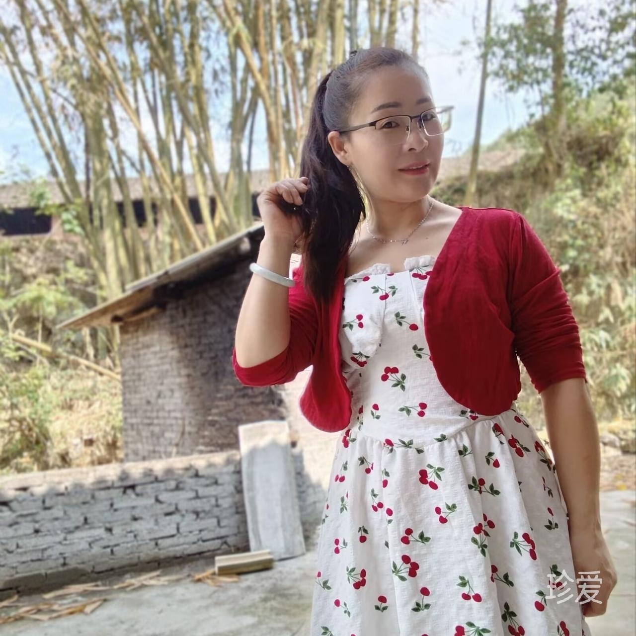 小钕籽