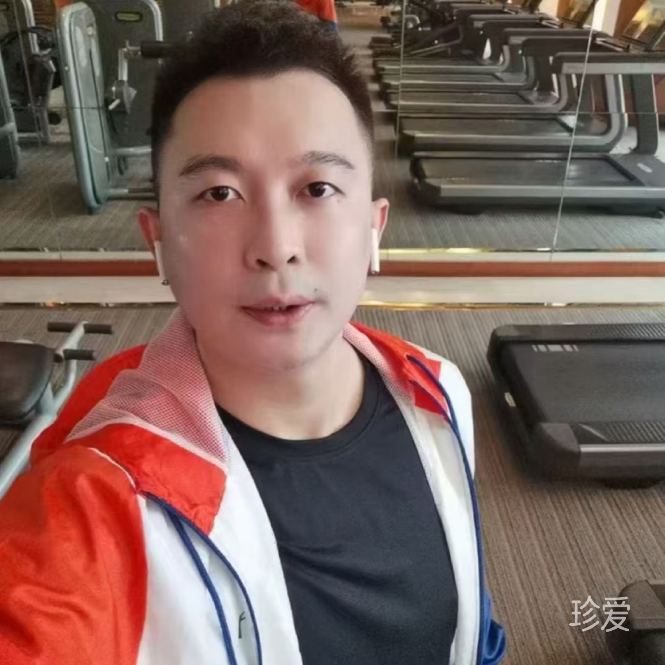阿亮