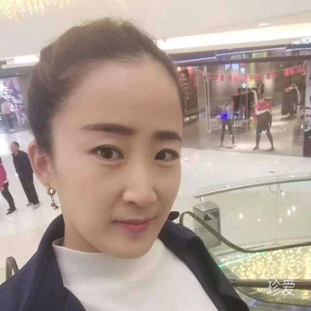 一杯咖啡一個(gè)蘋果