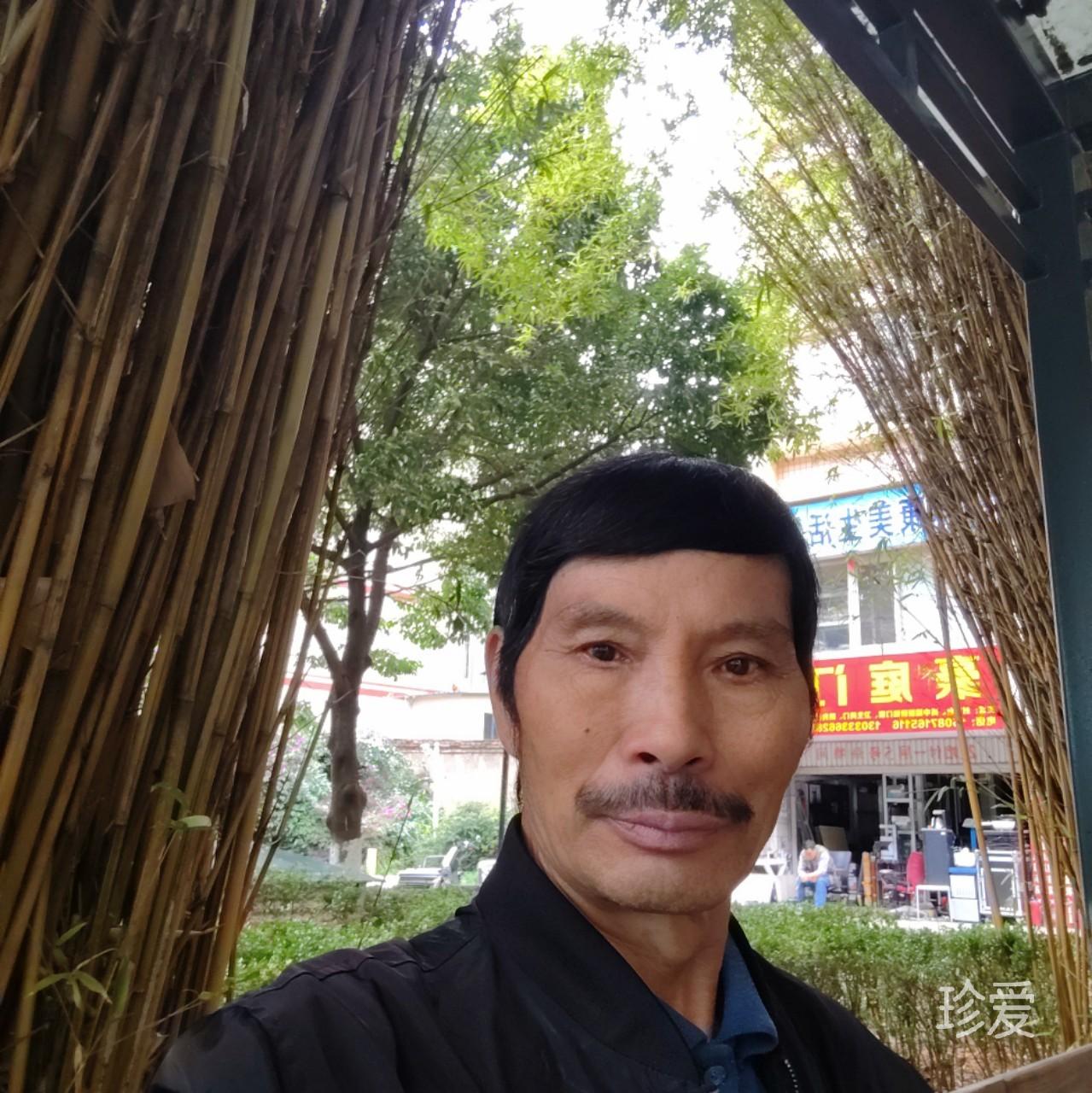 左手边缺点什么