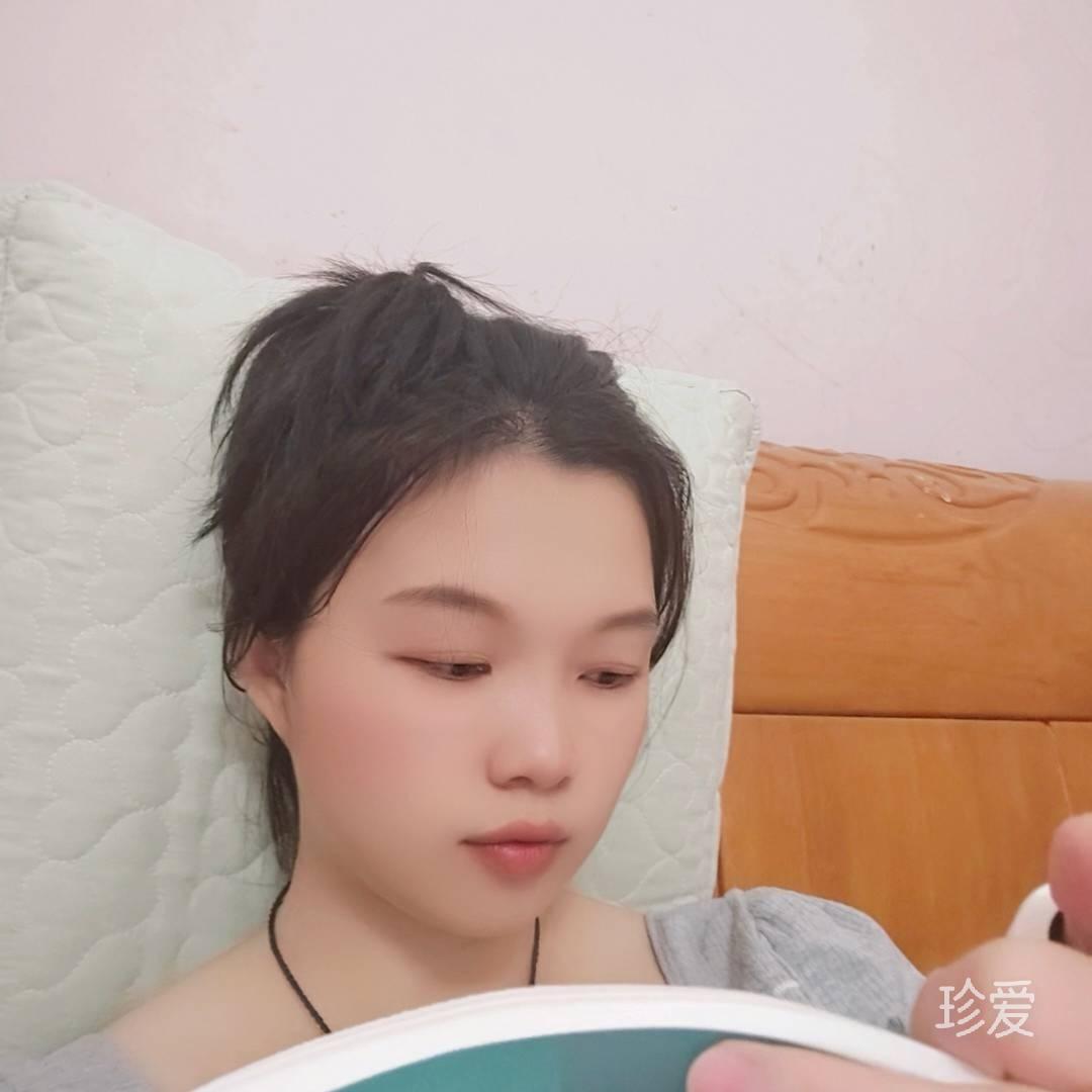 蓝色冰泪草