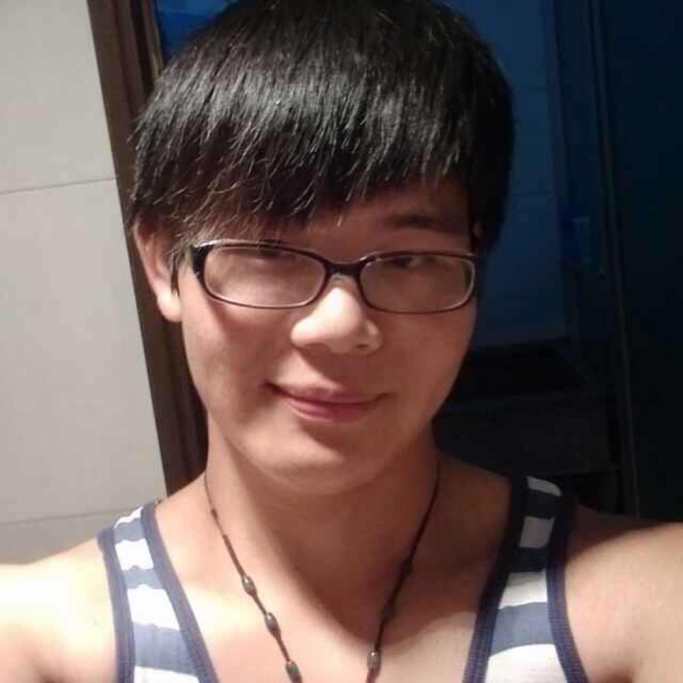 指尖的陽(yáng)光