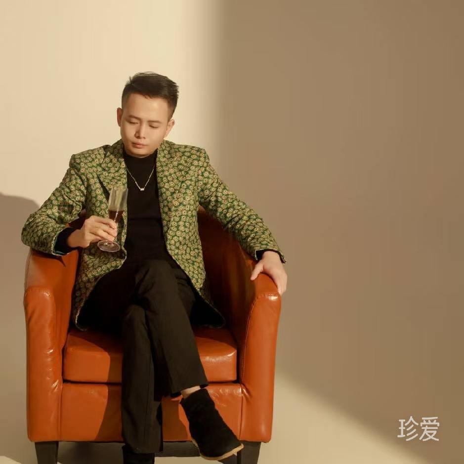 不如见一面
