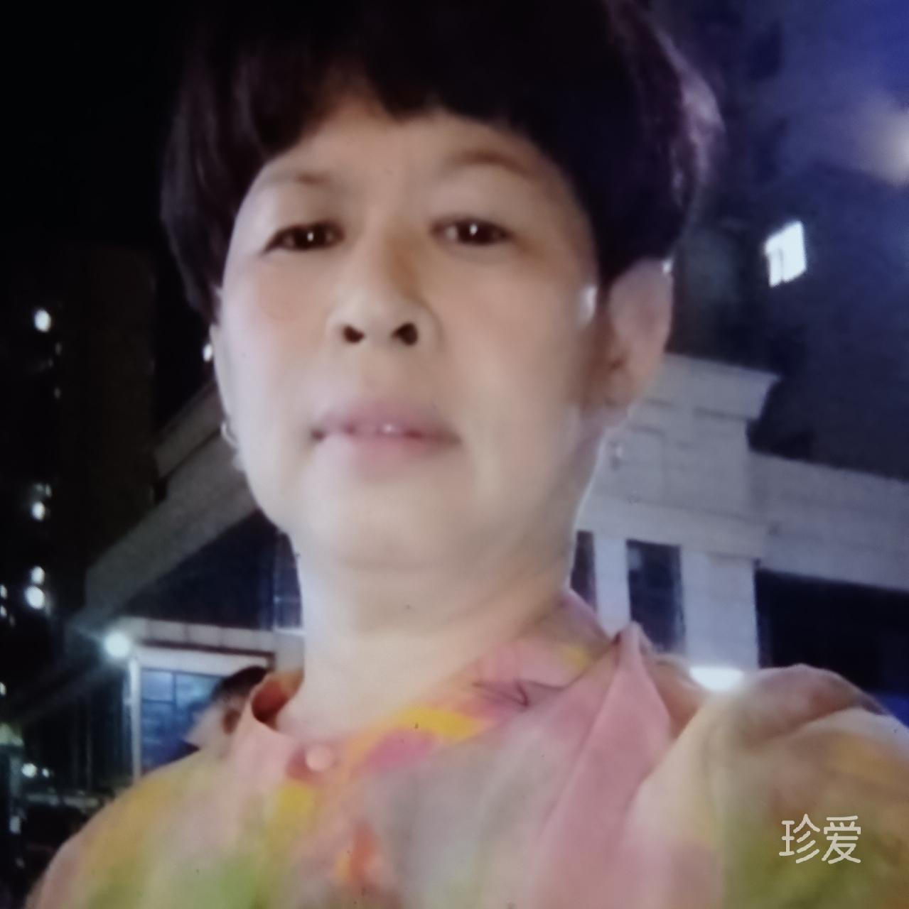 雪伊忘尘