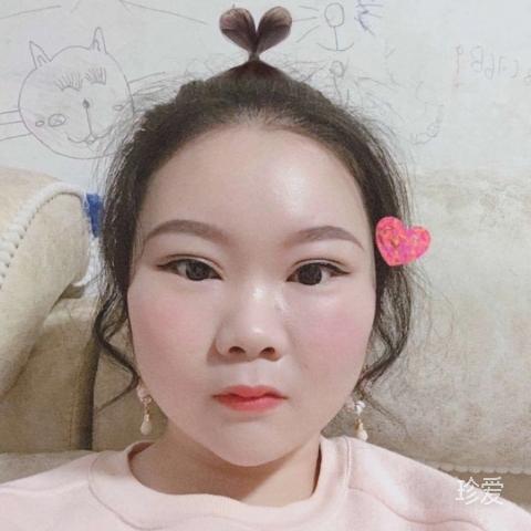 虞美人盛開的山坡