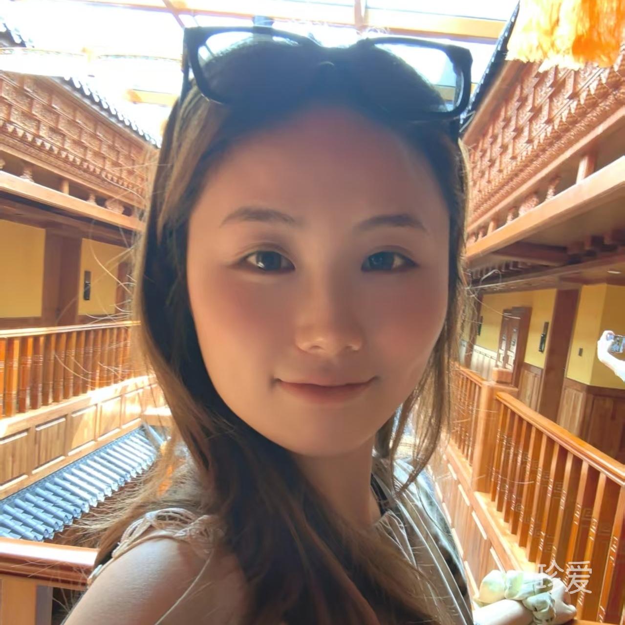 莲莲