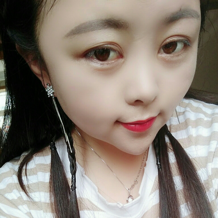 未若柳絮因风起