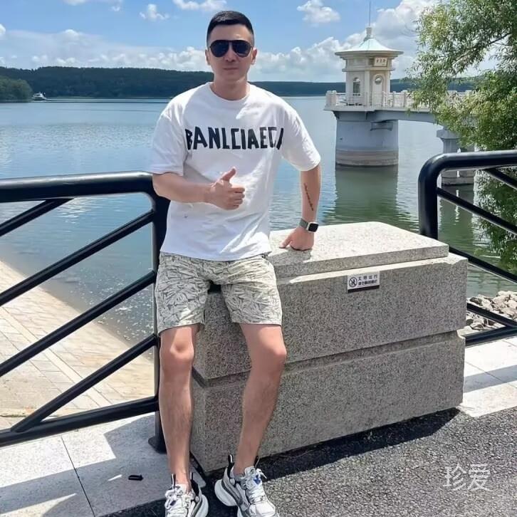 相见如初见
