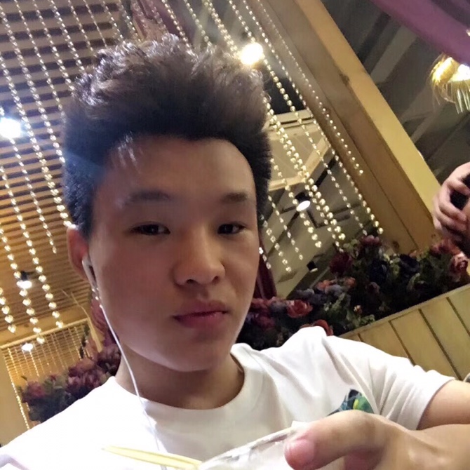 山有木兮卿有情