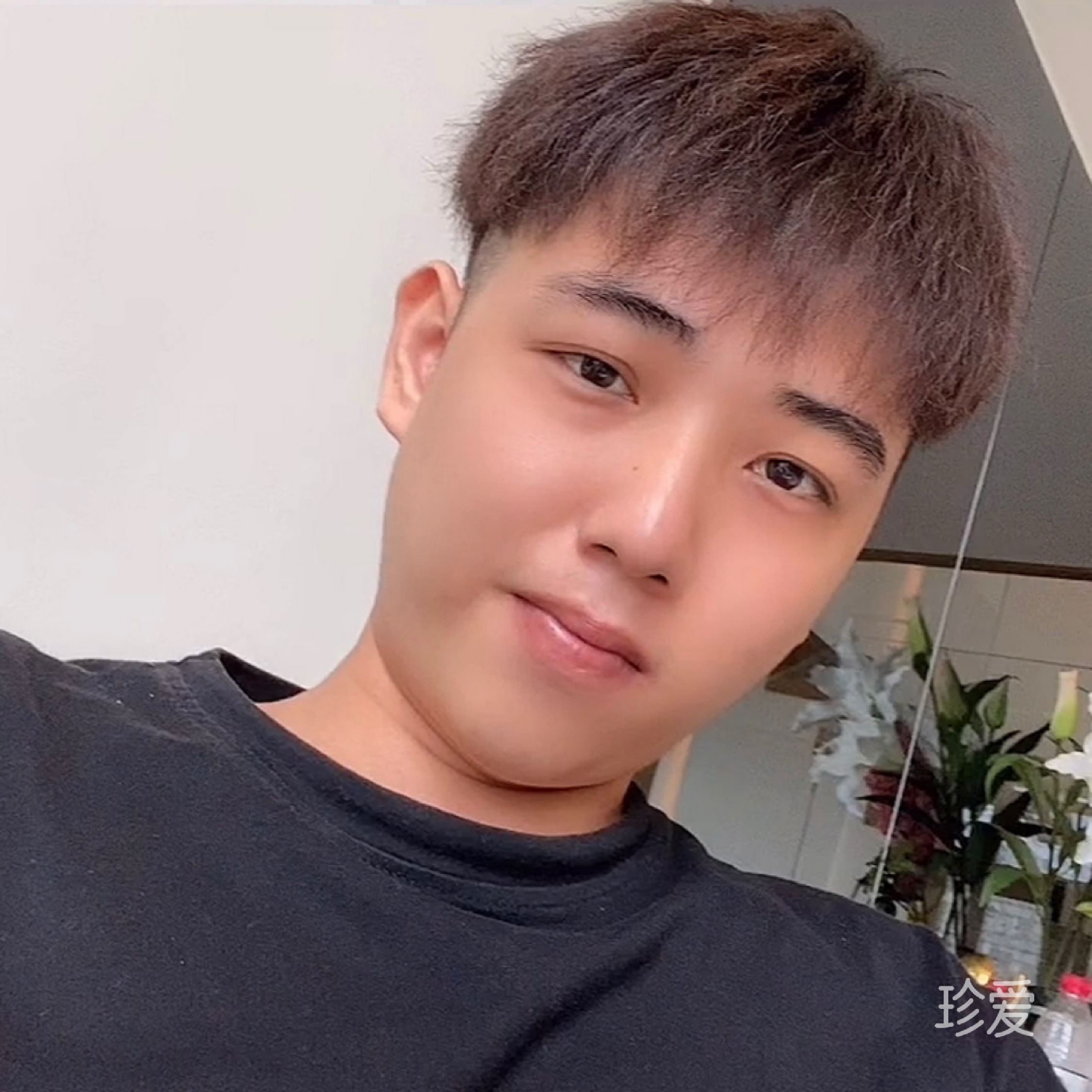 罗嘉俊