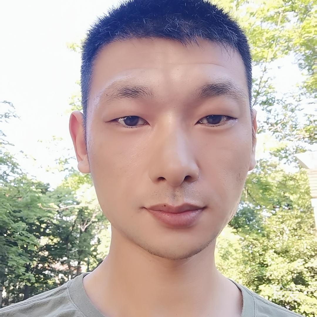 這兒的風(fēng)有些喧囂