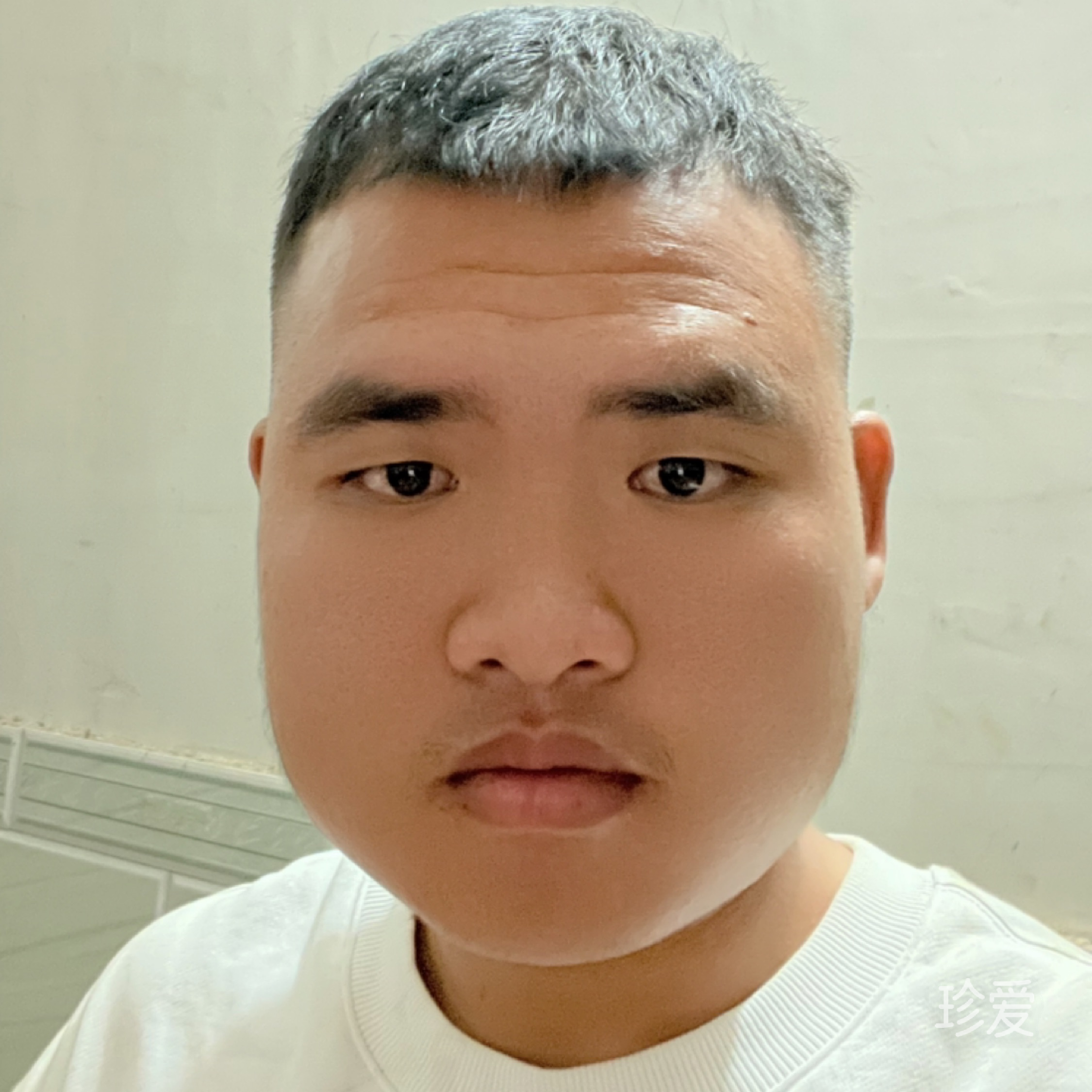 最后一排的同学