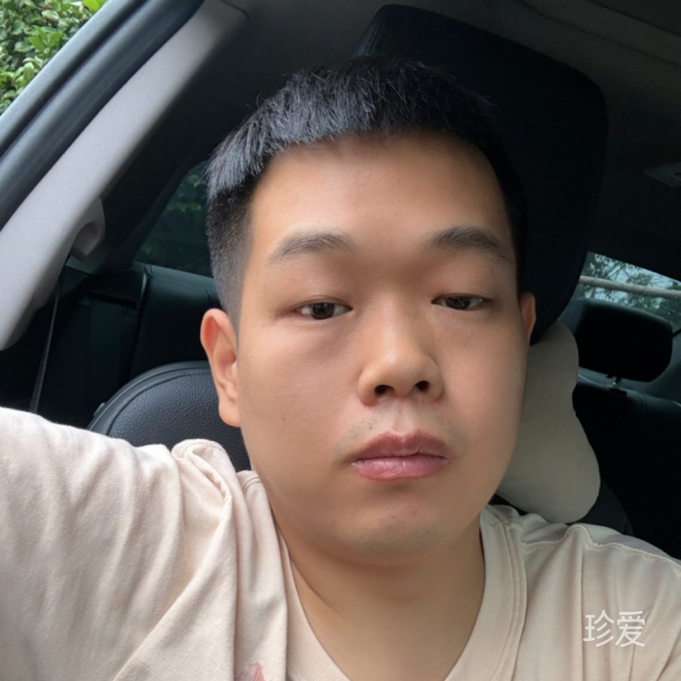 醉月茫茫人海中