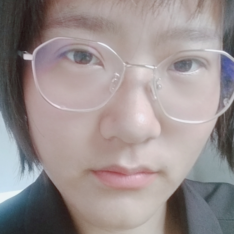 吃吃瓜子晒太阳