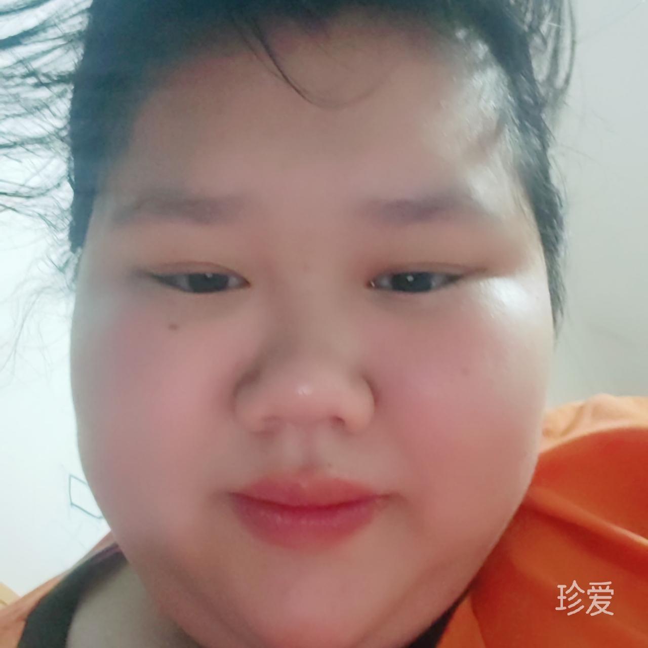 害羞的草儿