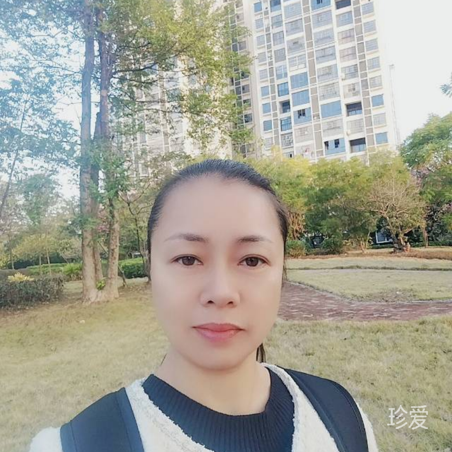 月夜荷塘静幽然