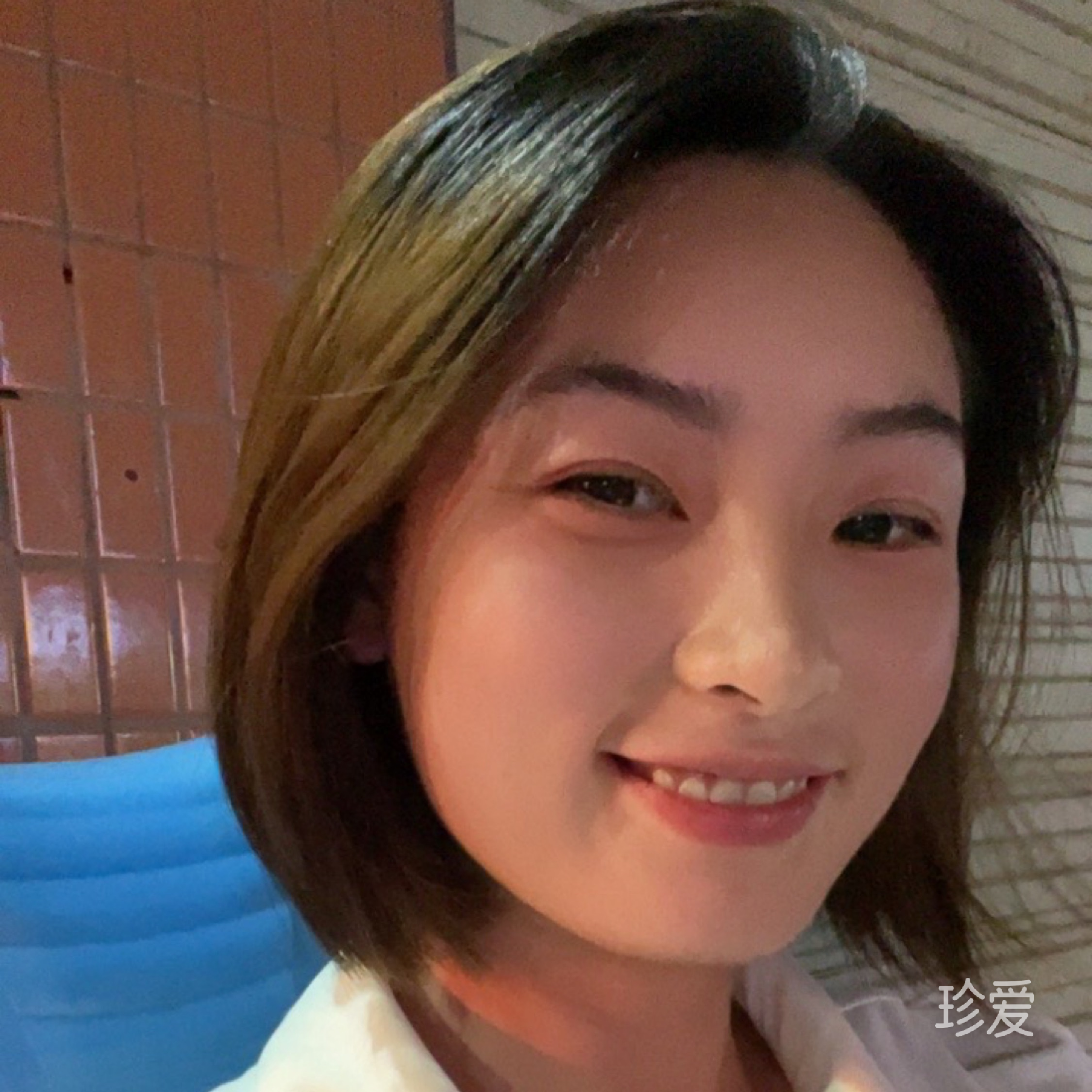 負(fù)債女青年