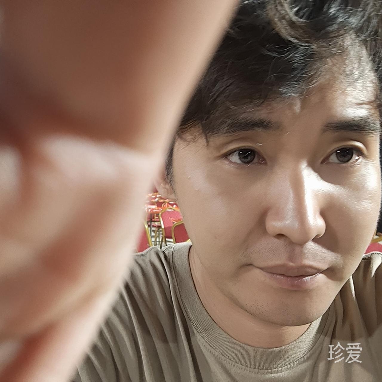 脾气很大