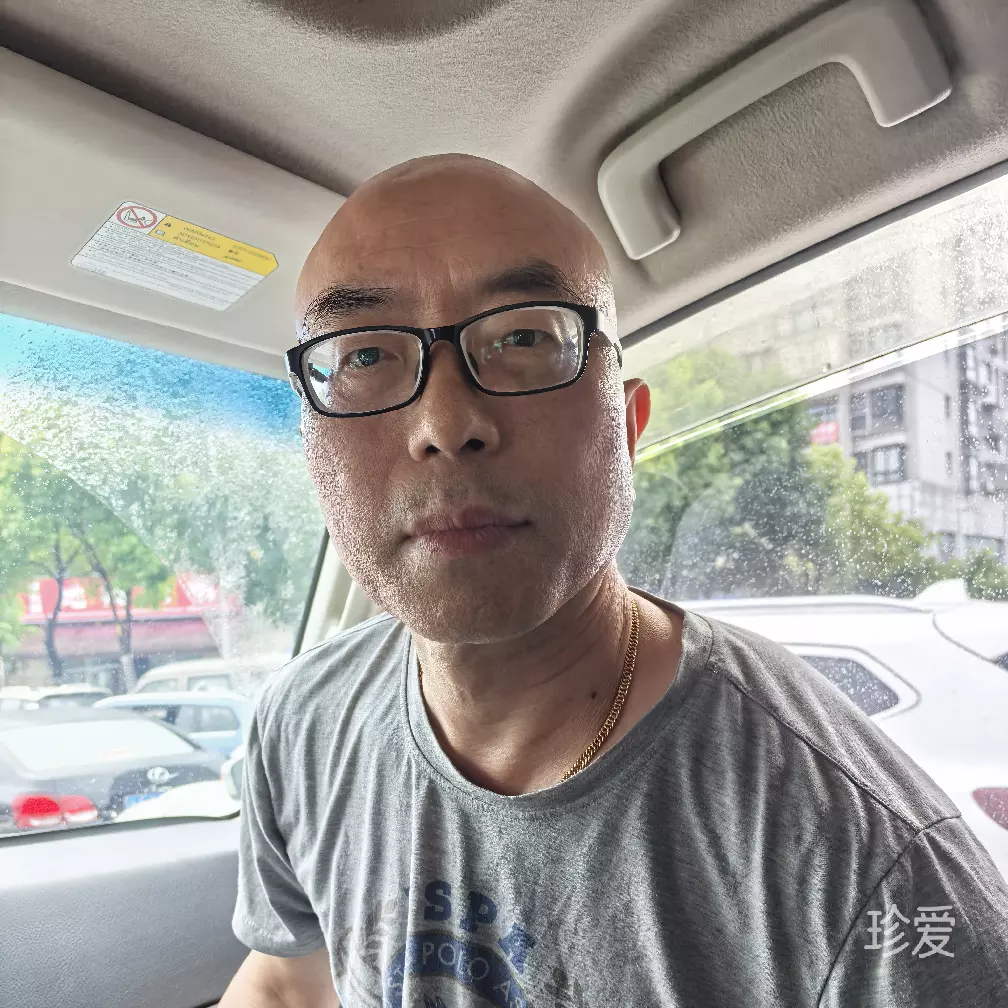 在風中漂流