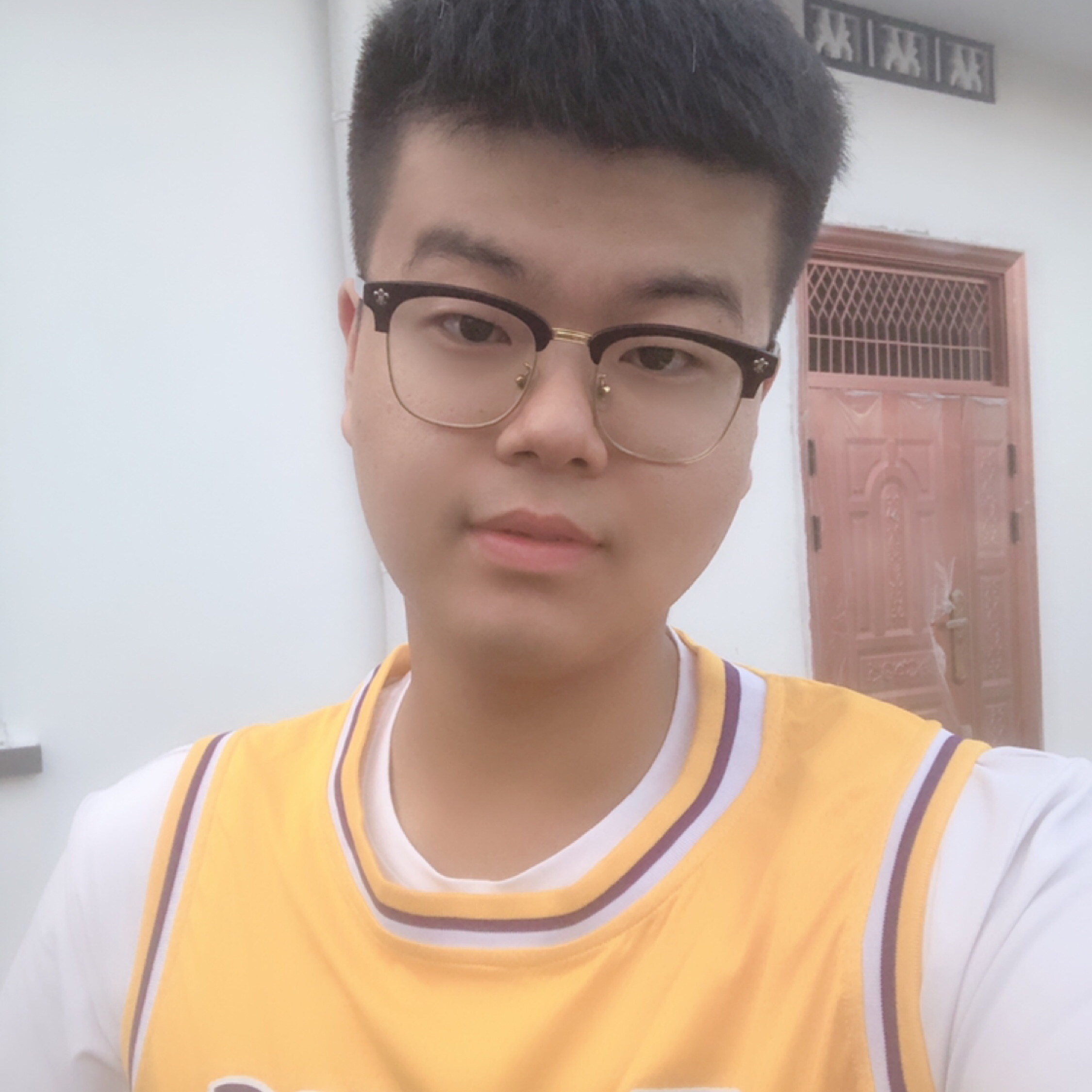 一米九二的男孩子