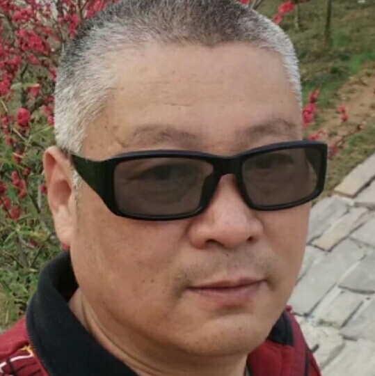 笑着看今朝