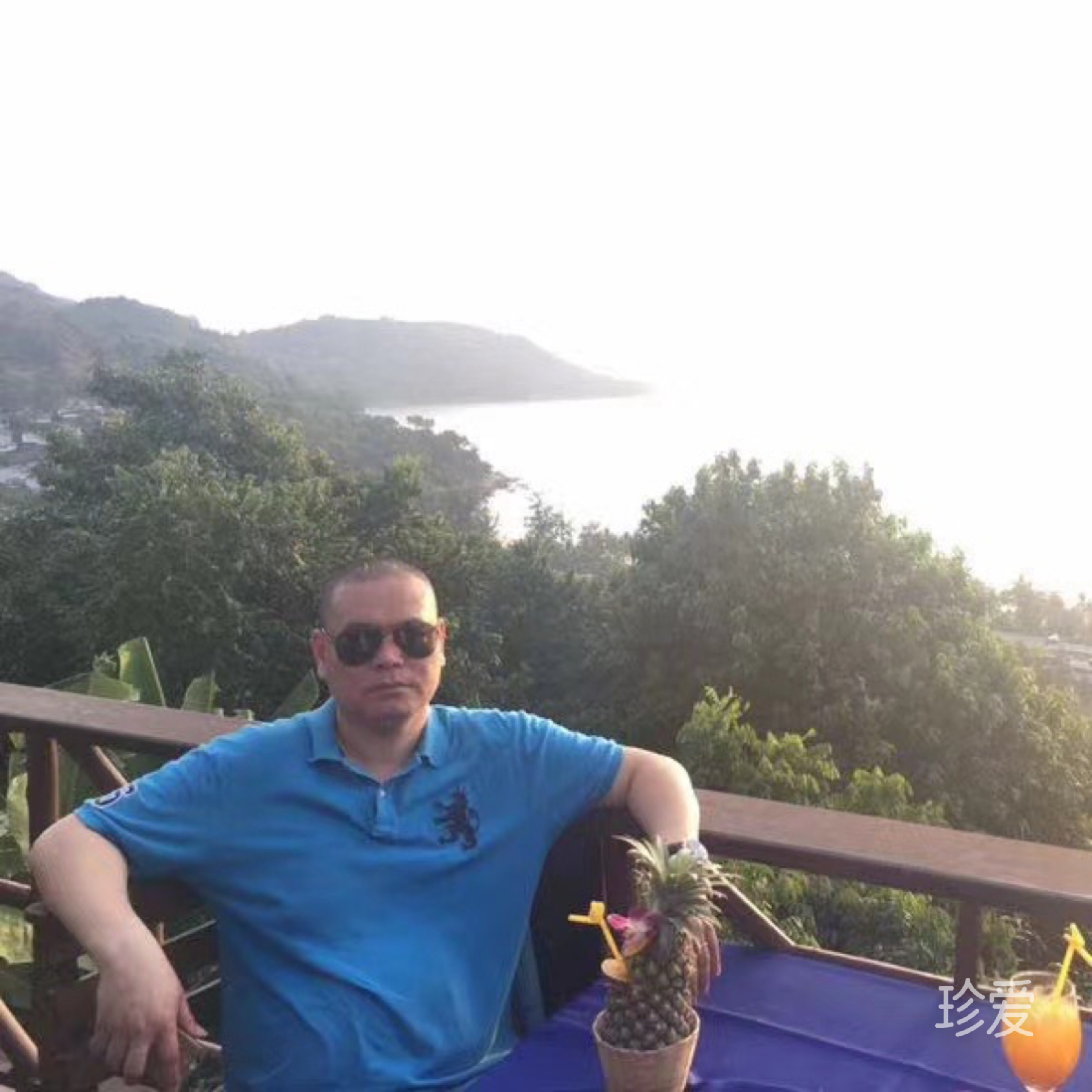 等待另一半的到來