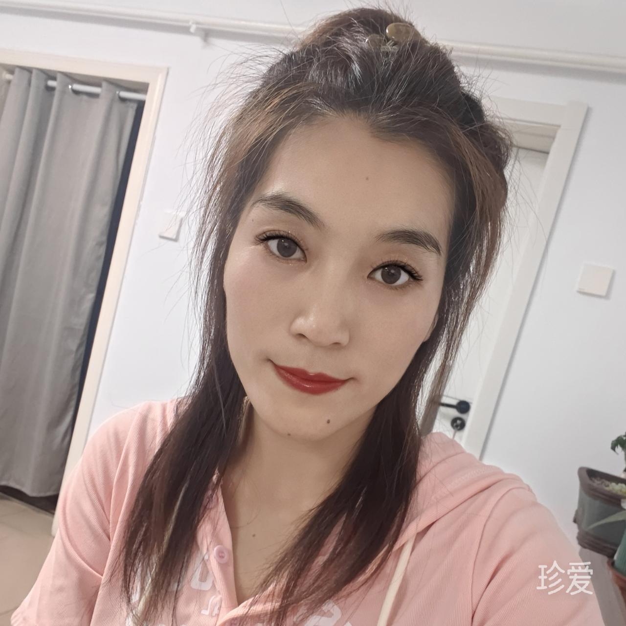 会飞的丑小丫