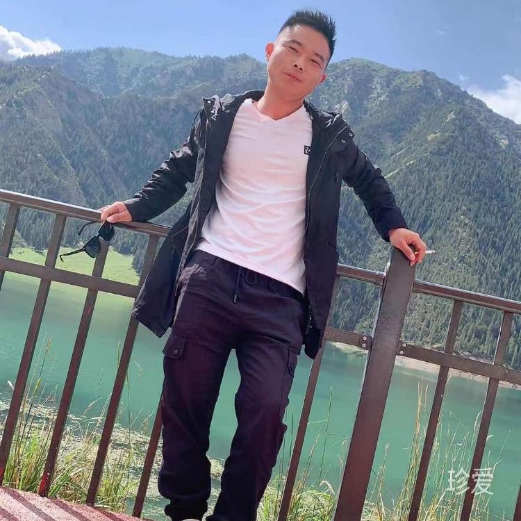 等待黎明的曙光