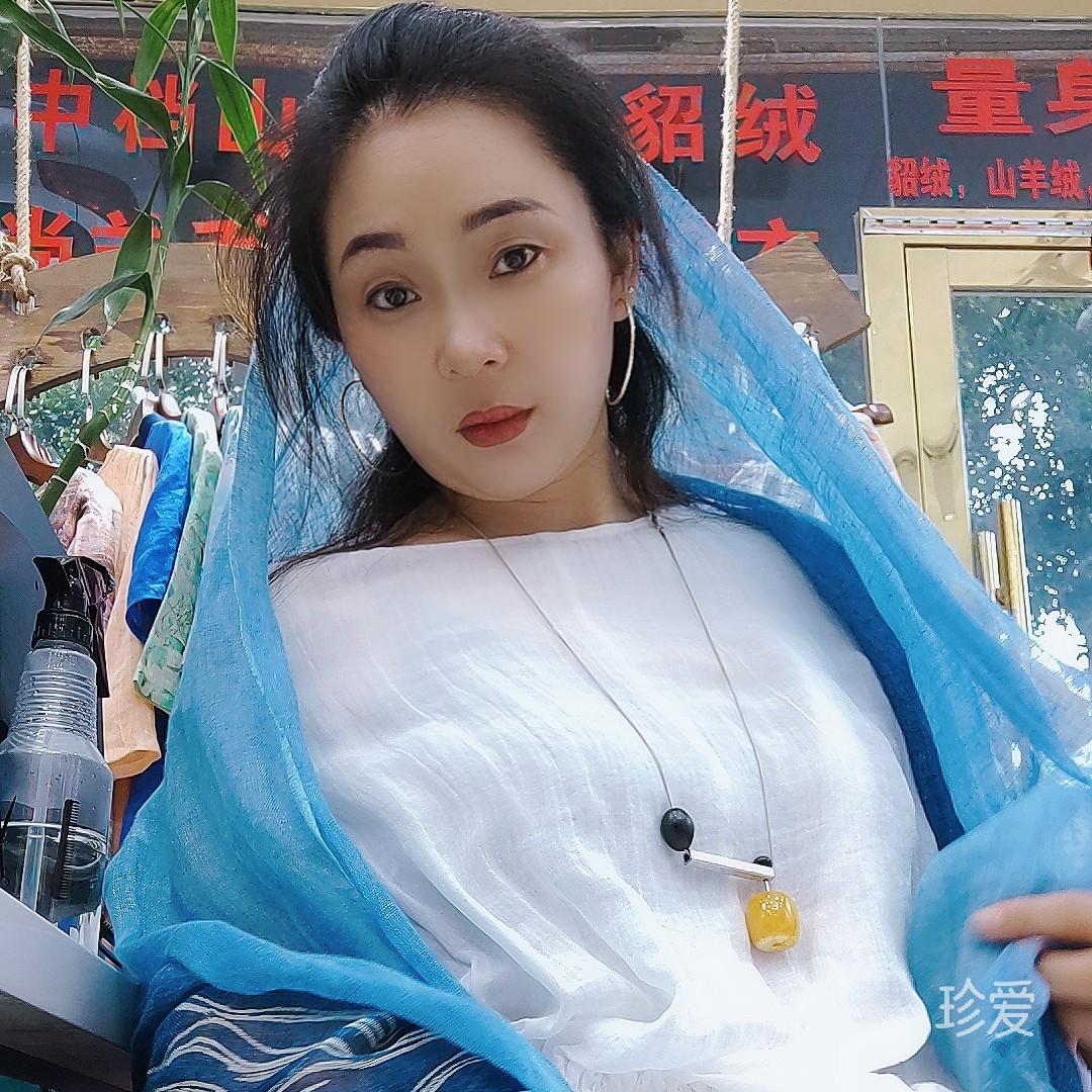 蓝馨穆瑾