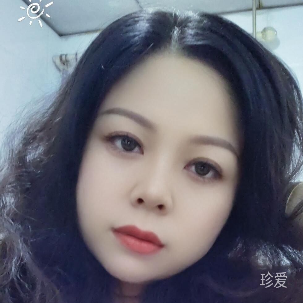 淡然一笑