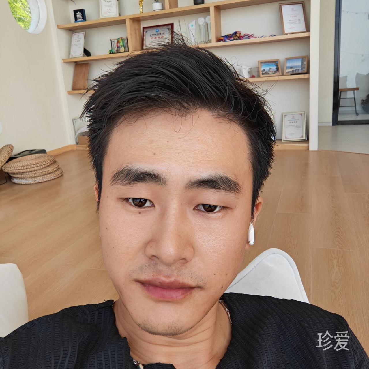 随风飘飘荡荡