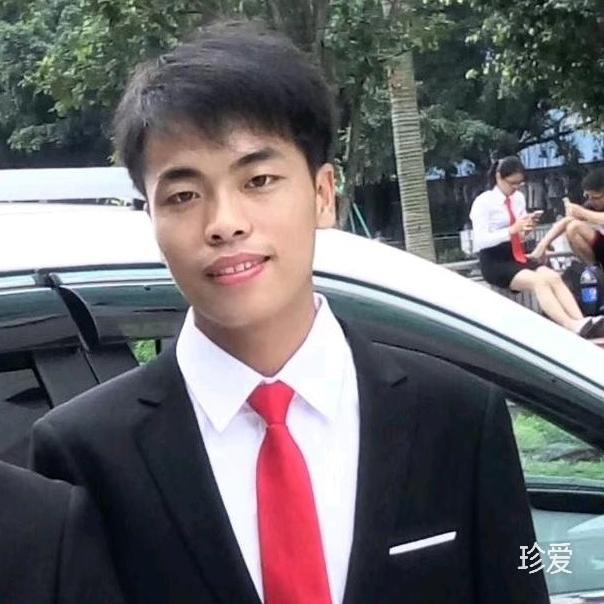 小方是個牙醫(yī)