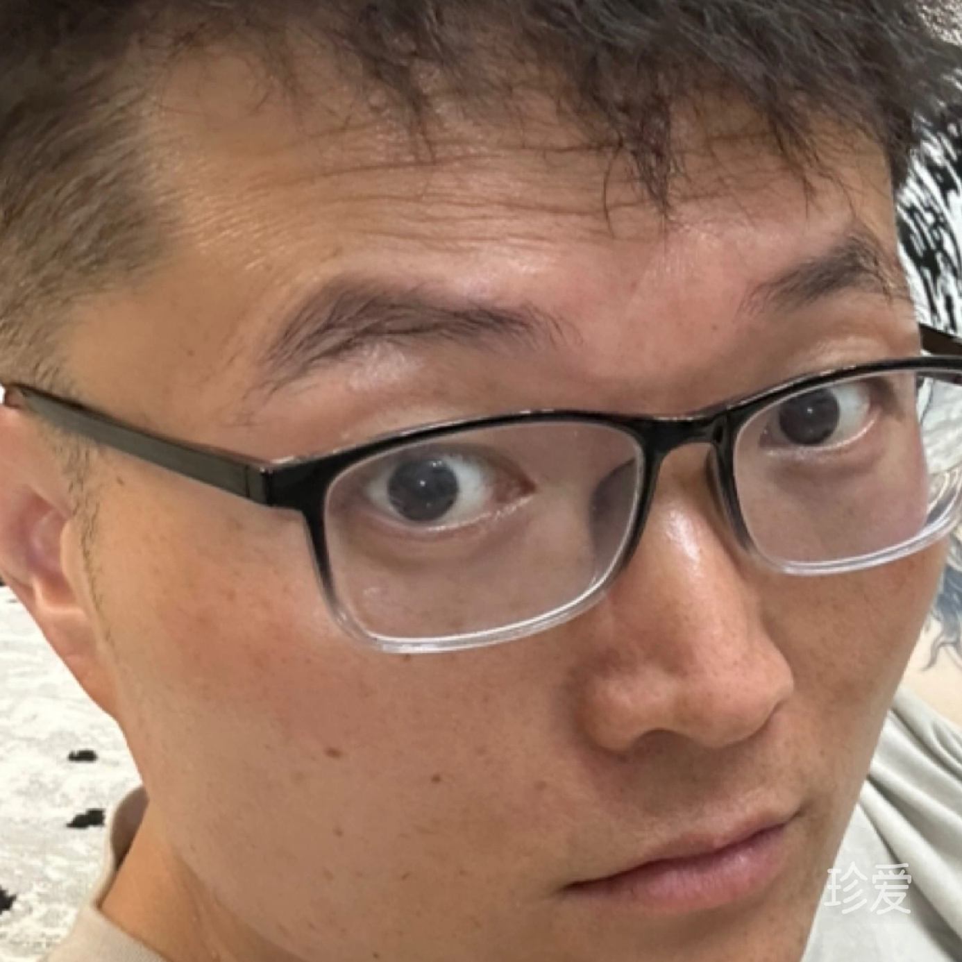 黄明明
