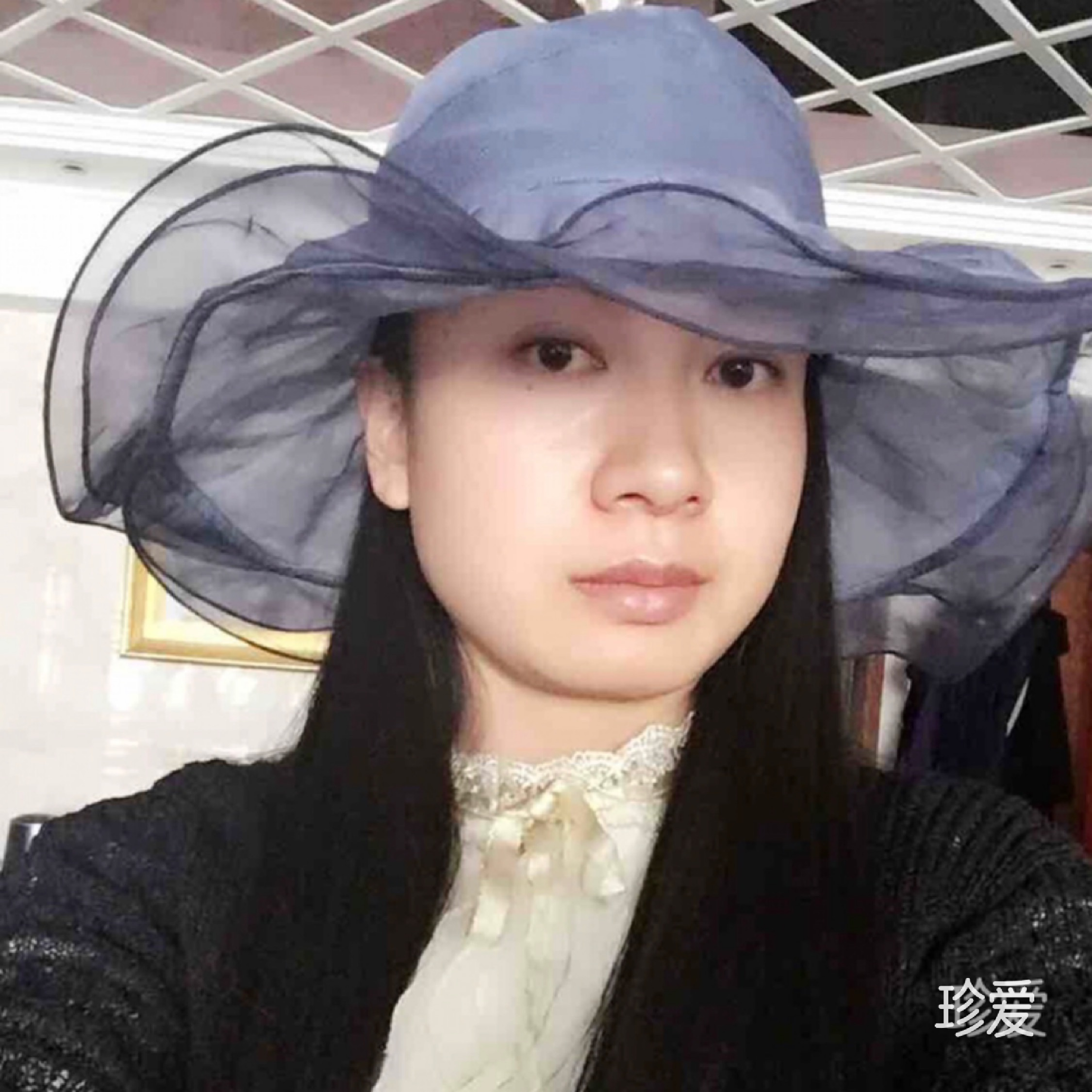 小依