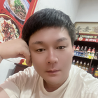 做個愛笑的大男孩