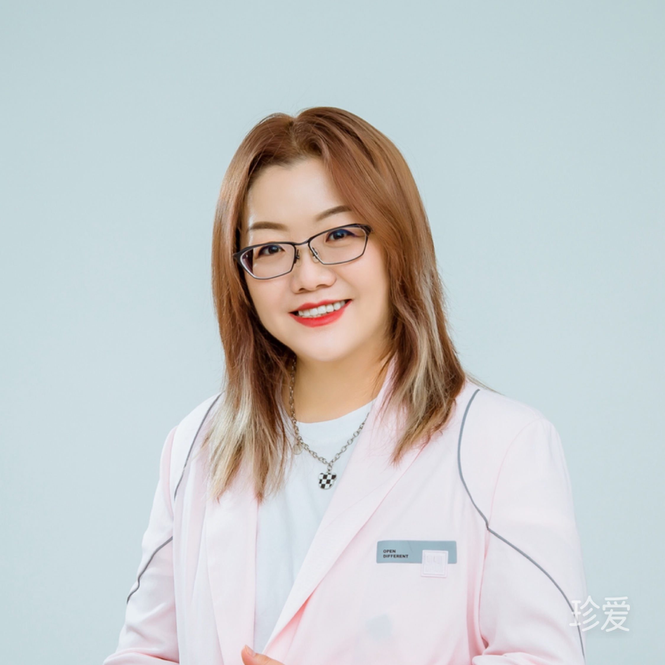李佳璐