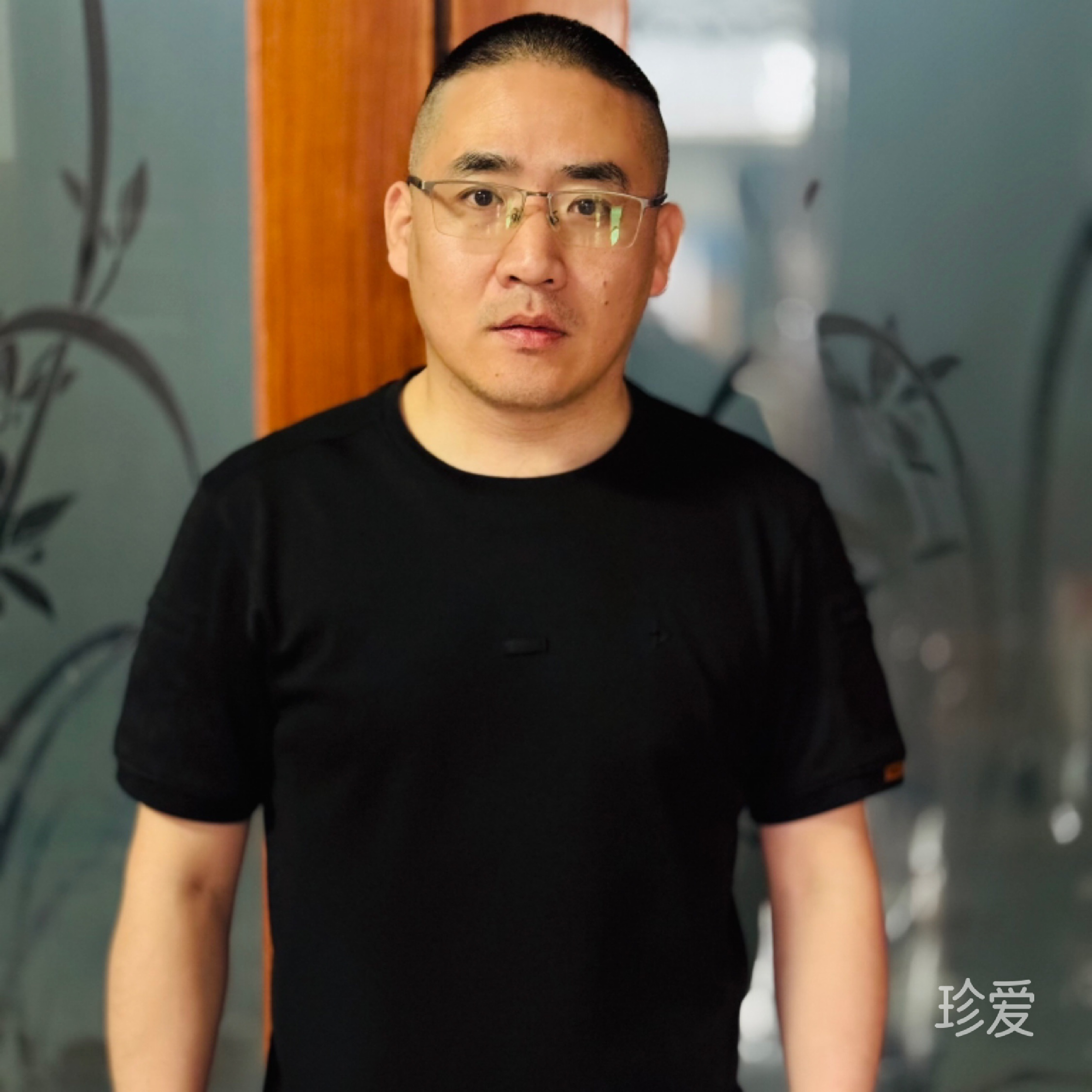 頭發(fā)快沒了