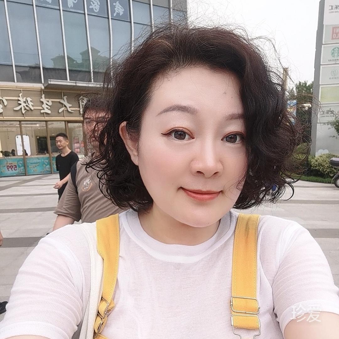 會生活的U雅女人