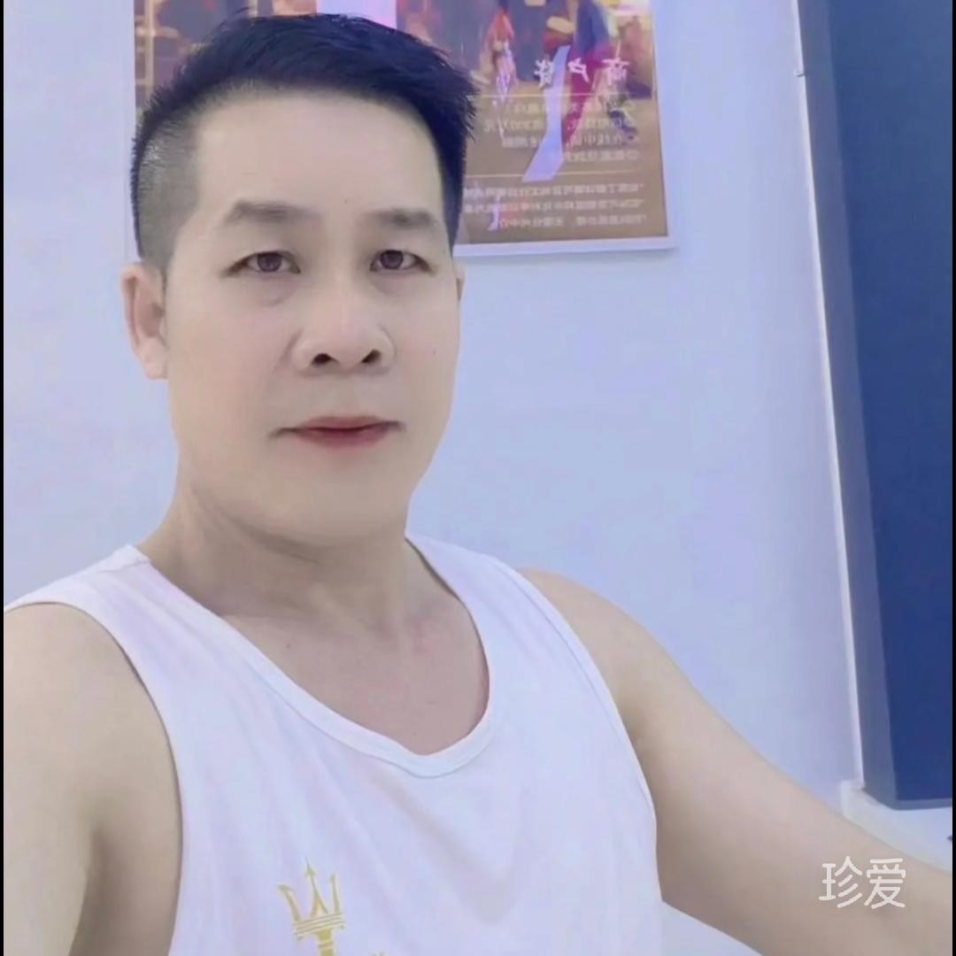 小时候很帅