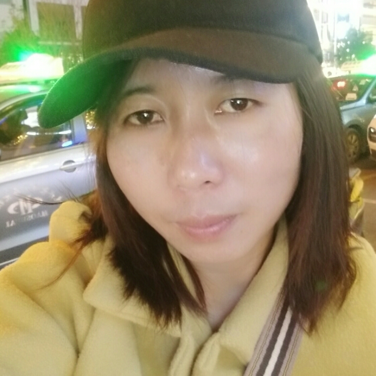 假装很幸福