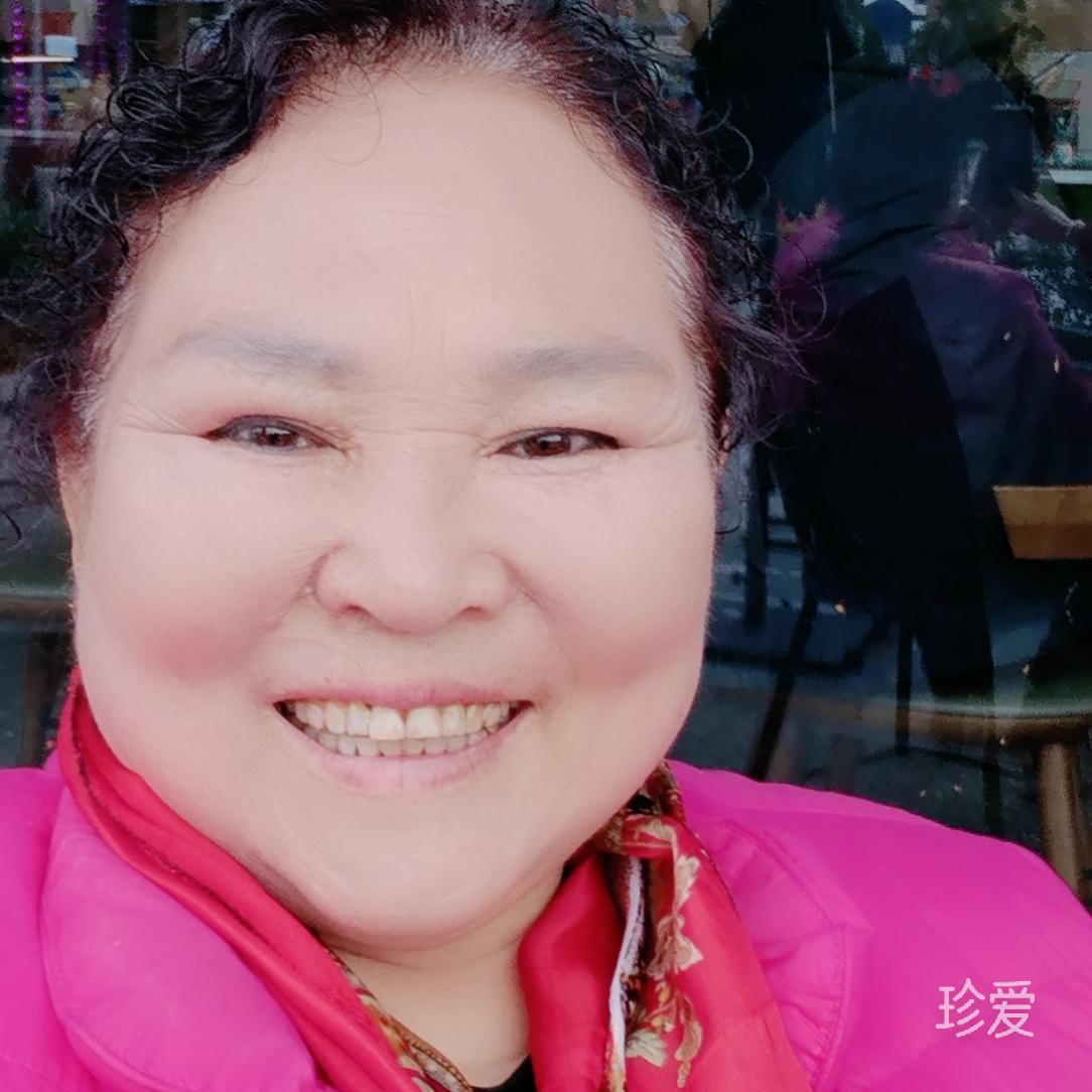 傲娇的小女王霞光