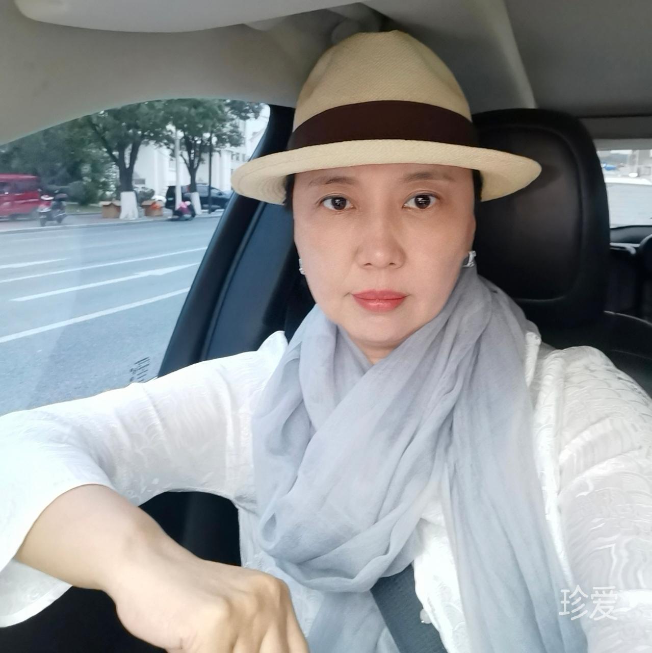 小羊小羊下雨不愁