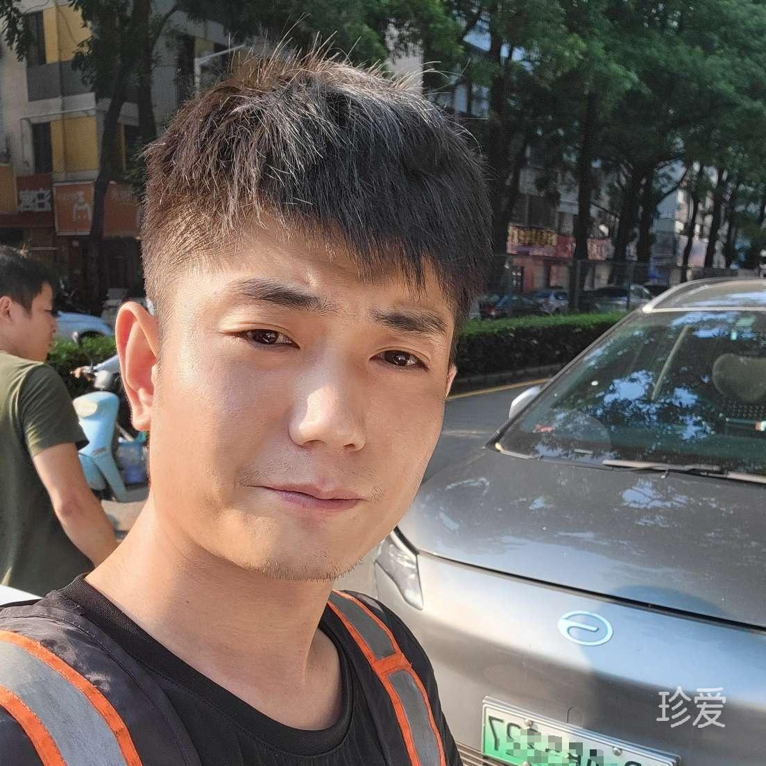 是阿光呀