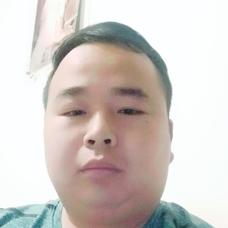 一人迷惘的男人