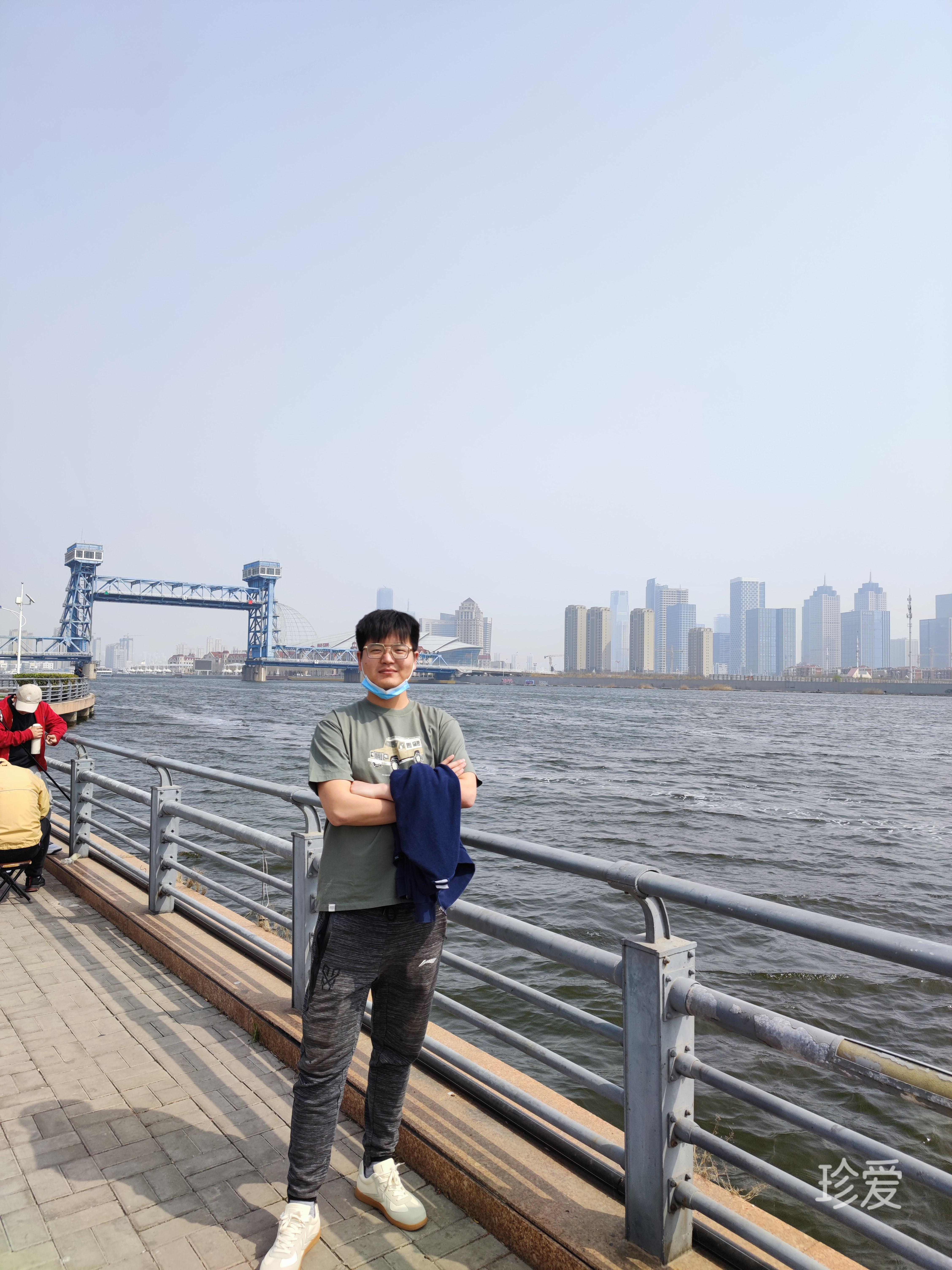 重里尋他千百度