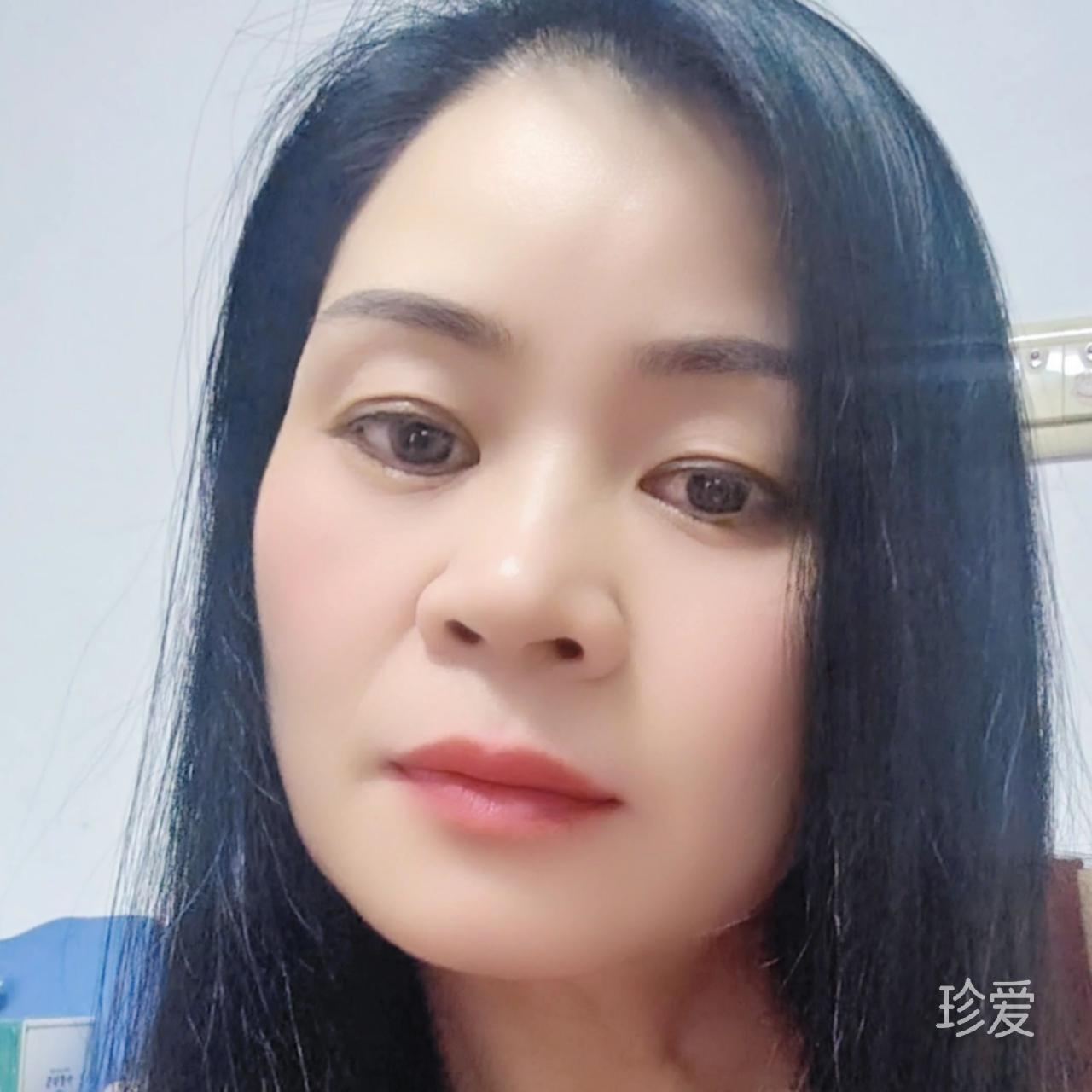 阳光下的锦鲤
