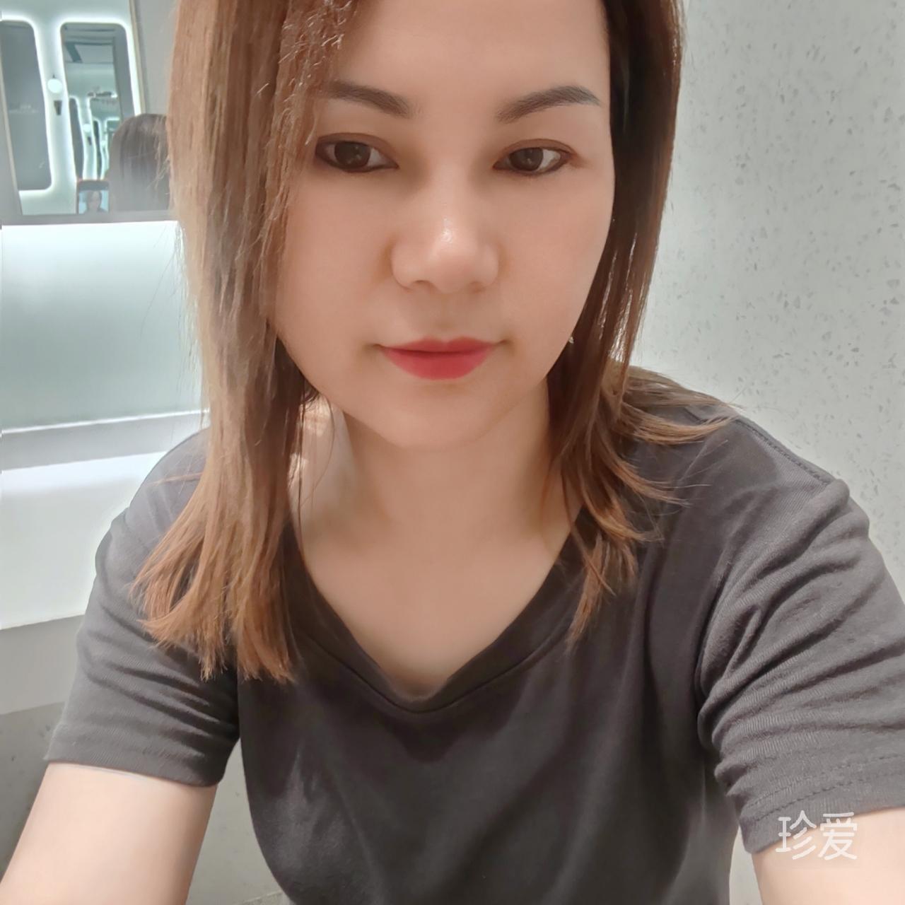 荣佳