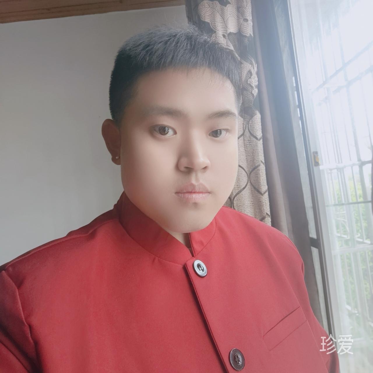 摔倒的红烧肉一枚